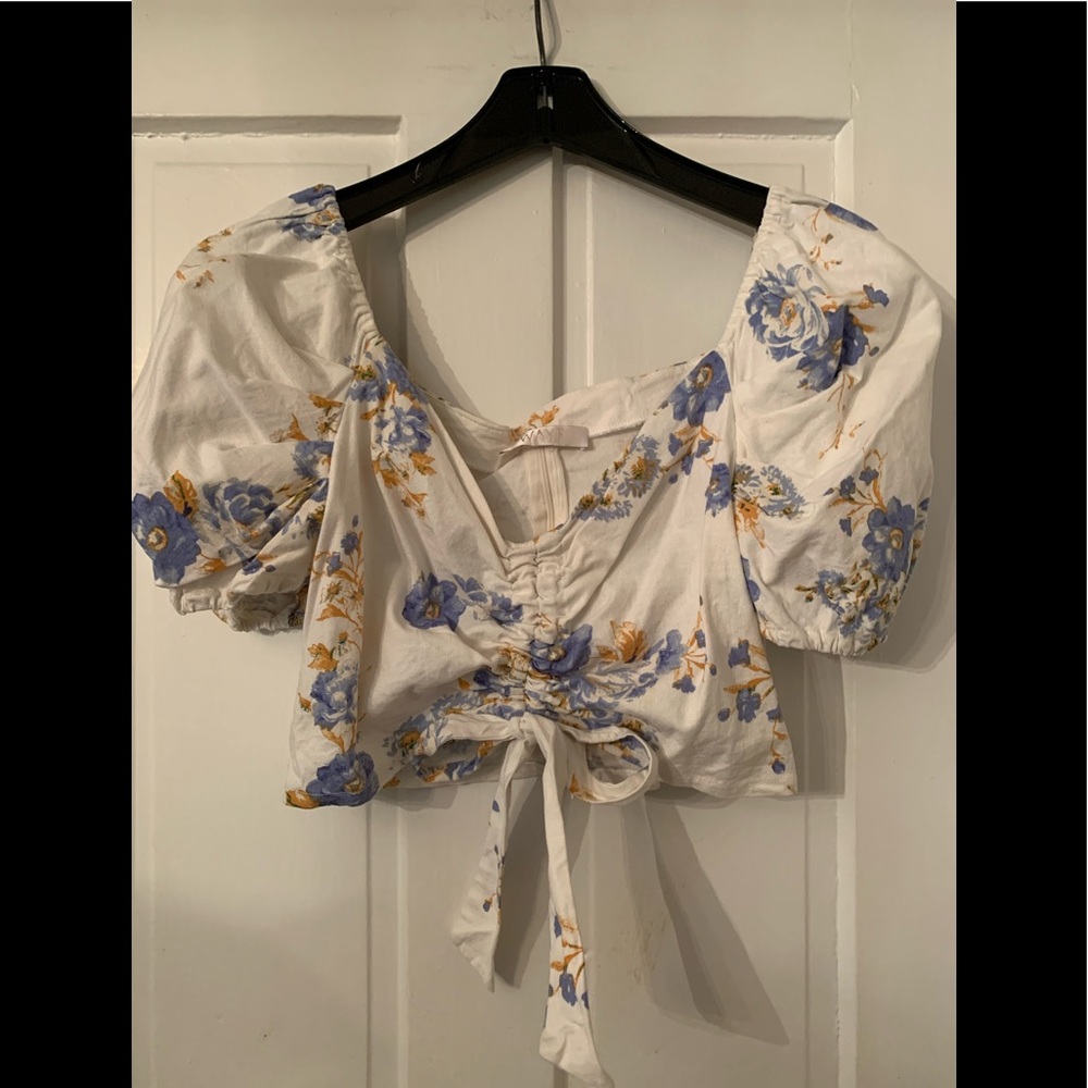 WAYF Cesena Ruched Puff Sleeve Top